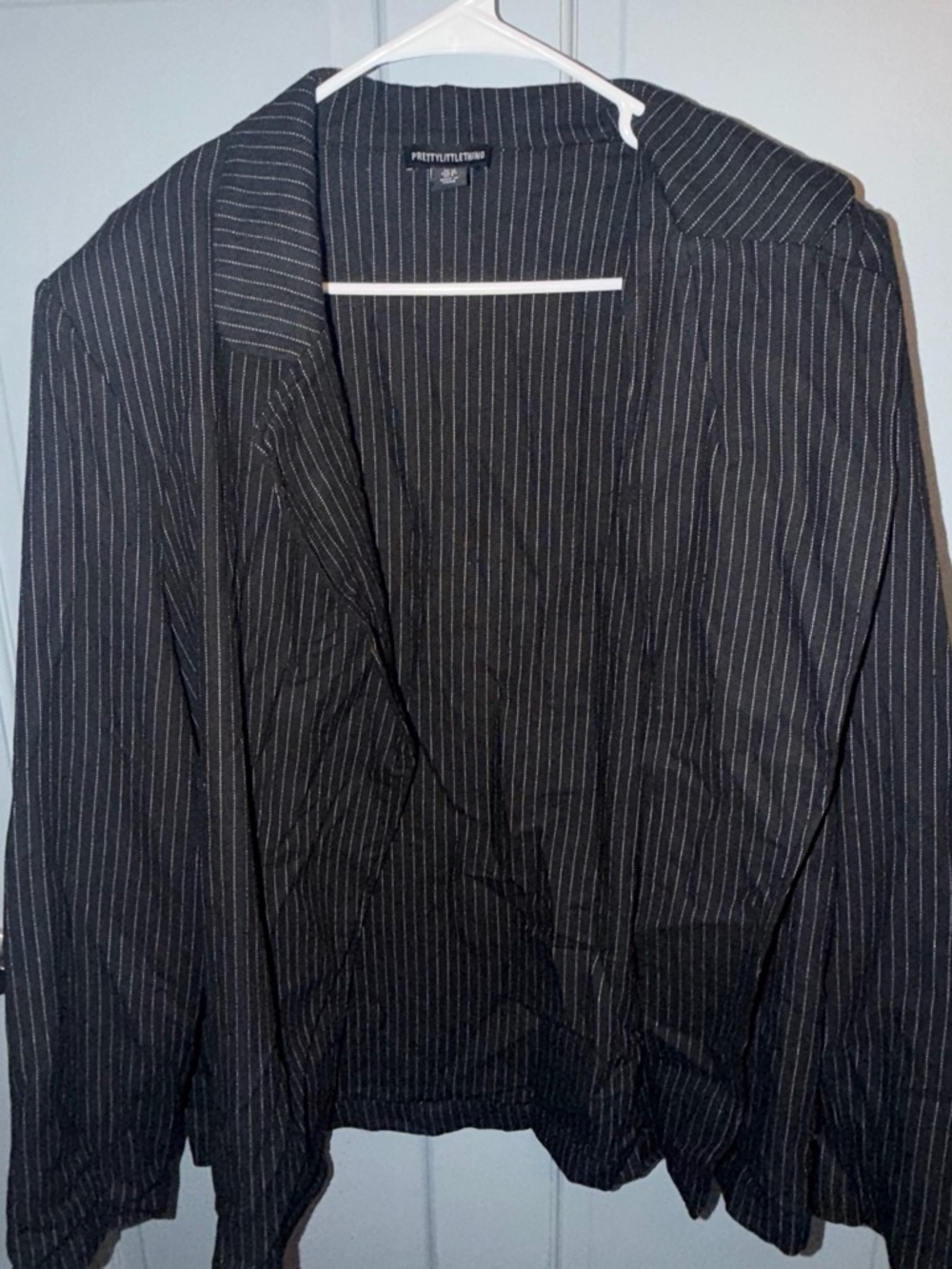 PrettyLittleThing Black Pinstripe Sport Coat